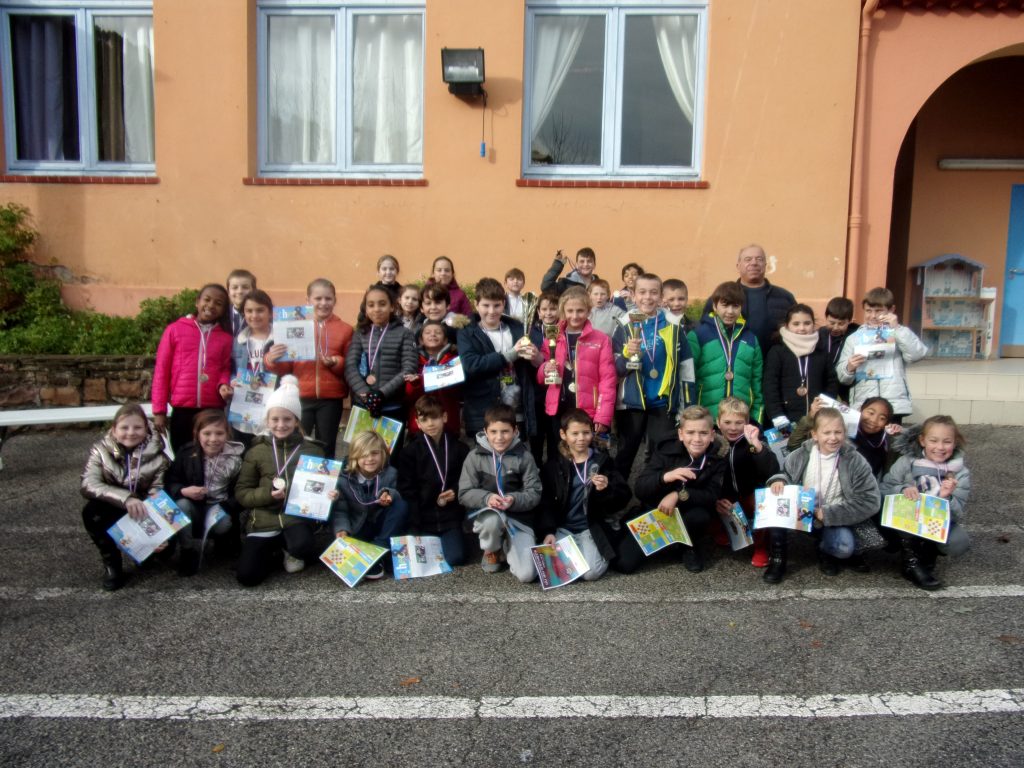 LES ENFANTS DE L'ECOLE THEOULE SUR MER CM2-CM1-CE2